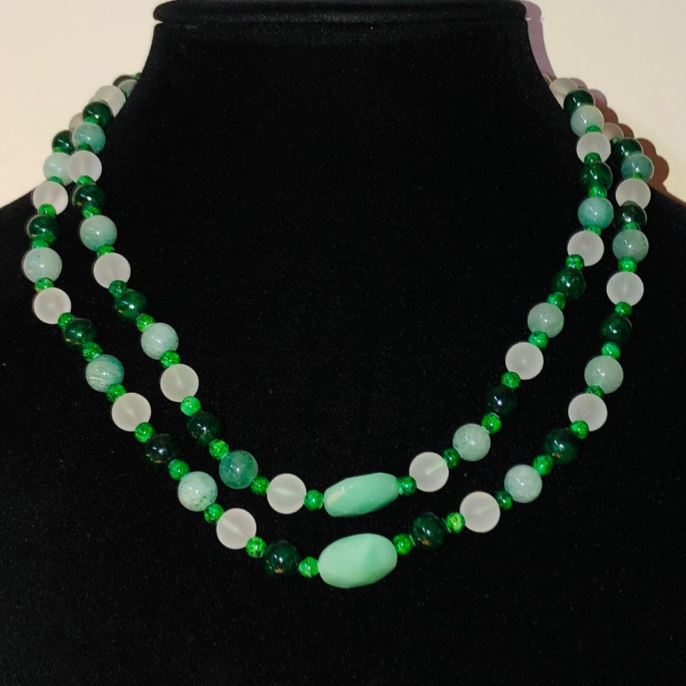 Vtg Green & White Multi-Strand Layered Necklace Mid Century MOD 50’s